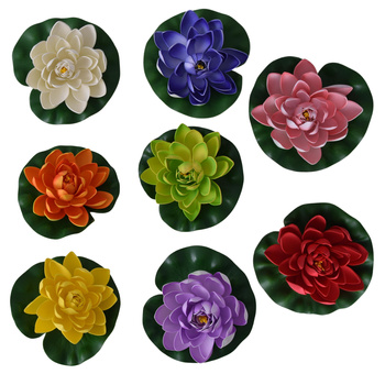 LILIA WODNA KWIAT LOTOSU PŁYWAJĄCY DO OCZKA