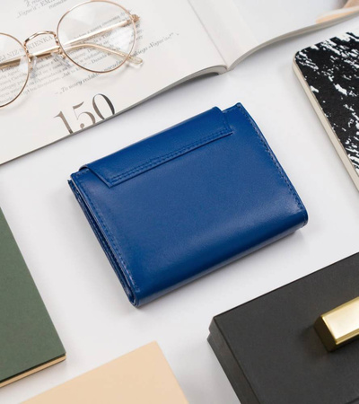 PORTFEL DAMSKI SKÓRZANY Z KLAPKĄ PETERSON RFID w pudełku na prezent